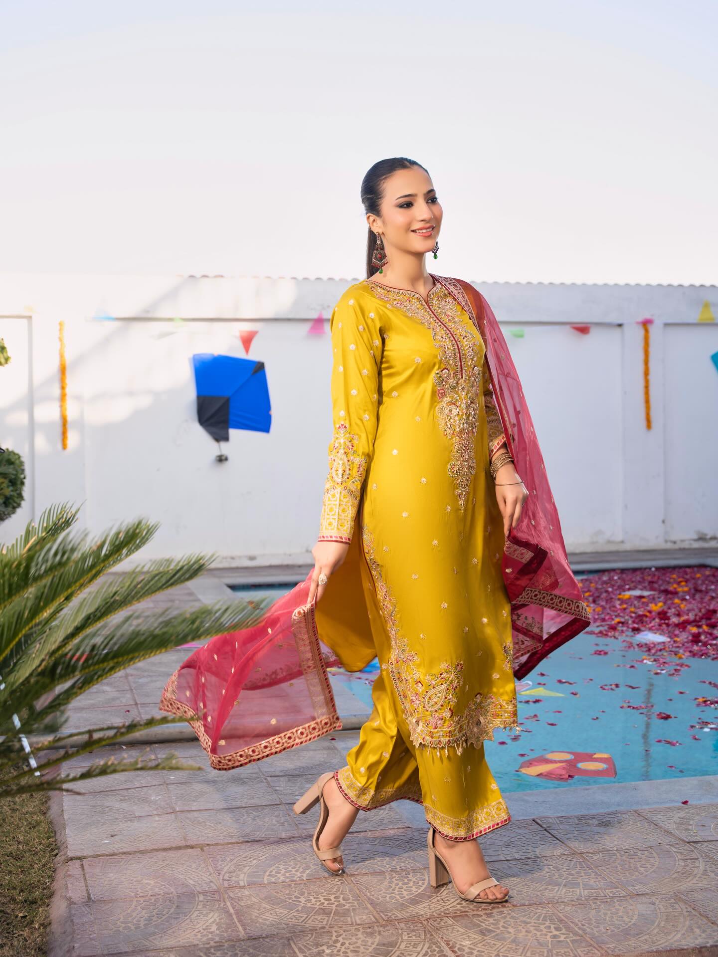 Mustard Brder Cutt Work Silk 3PC