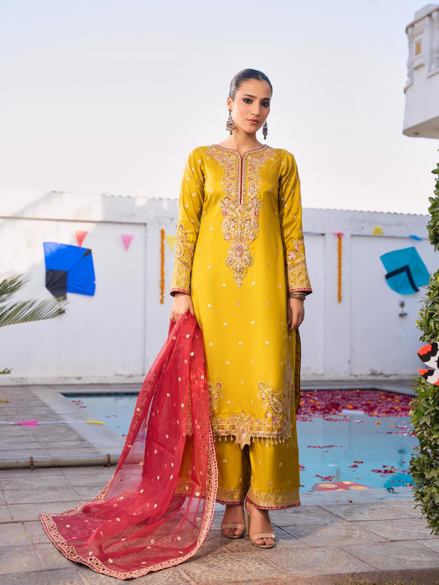 Mustard Brder Cutt Work Silk 3PC